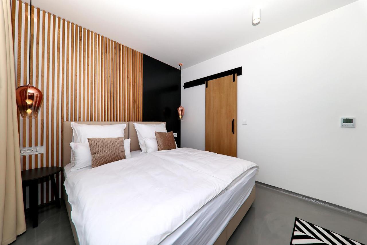 Whiterooms 12 Zadar Bagian luar foto