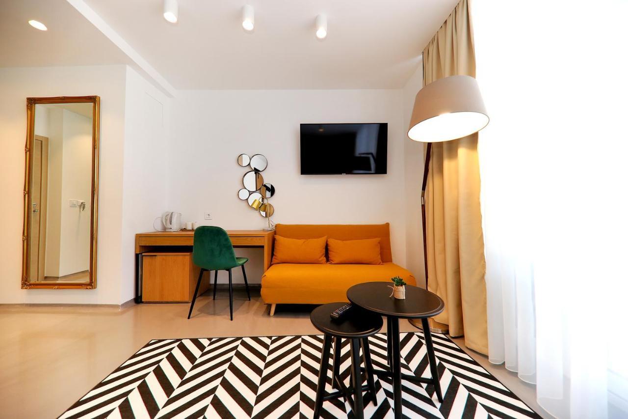 Whiterooms 12 Zadar Bagian luar foto