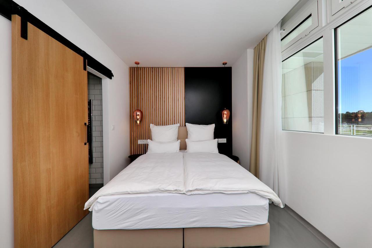 Whiterooms 12 Zadar Bagian luar foto